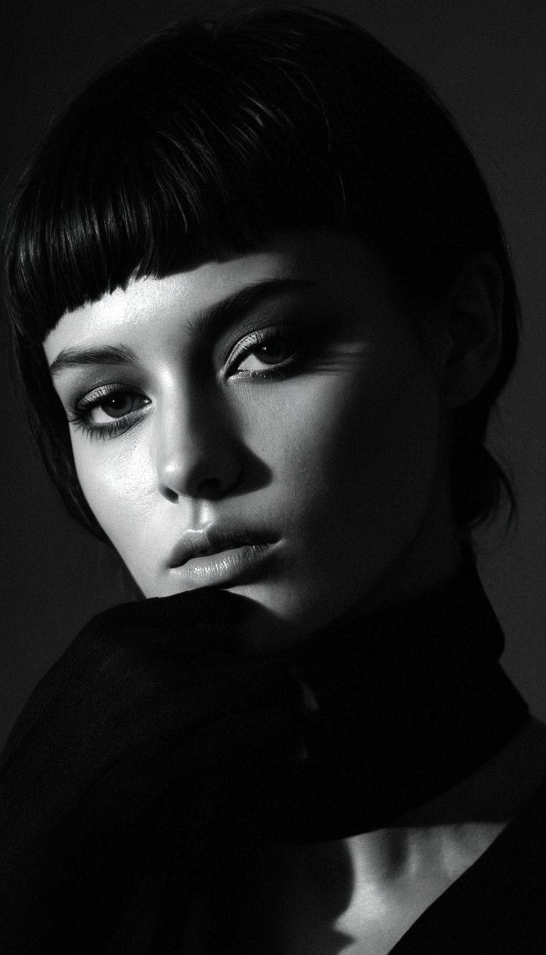 Stable Diffusion prompt: black and white photography, fas...
